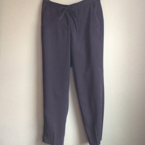 Ladies drawstring polyester/spandex blend pants, black sz 8 28” inseam - Picture 3 of 10